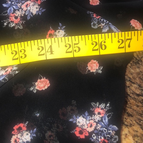 Torrid Black Floral Sheer Button Down Tunic Sz 4X - Picture 11 of 16